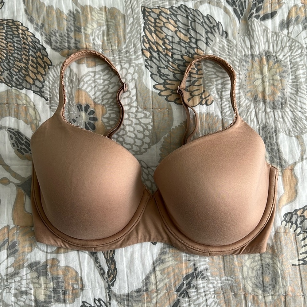 32DDD Body by Victoria Lightly Lined Demi Bra